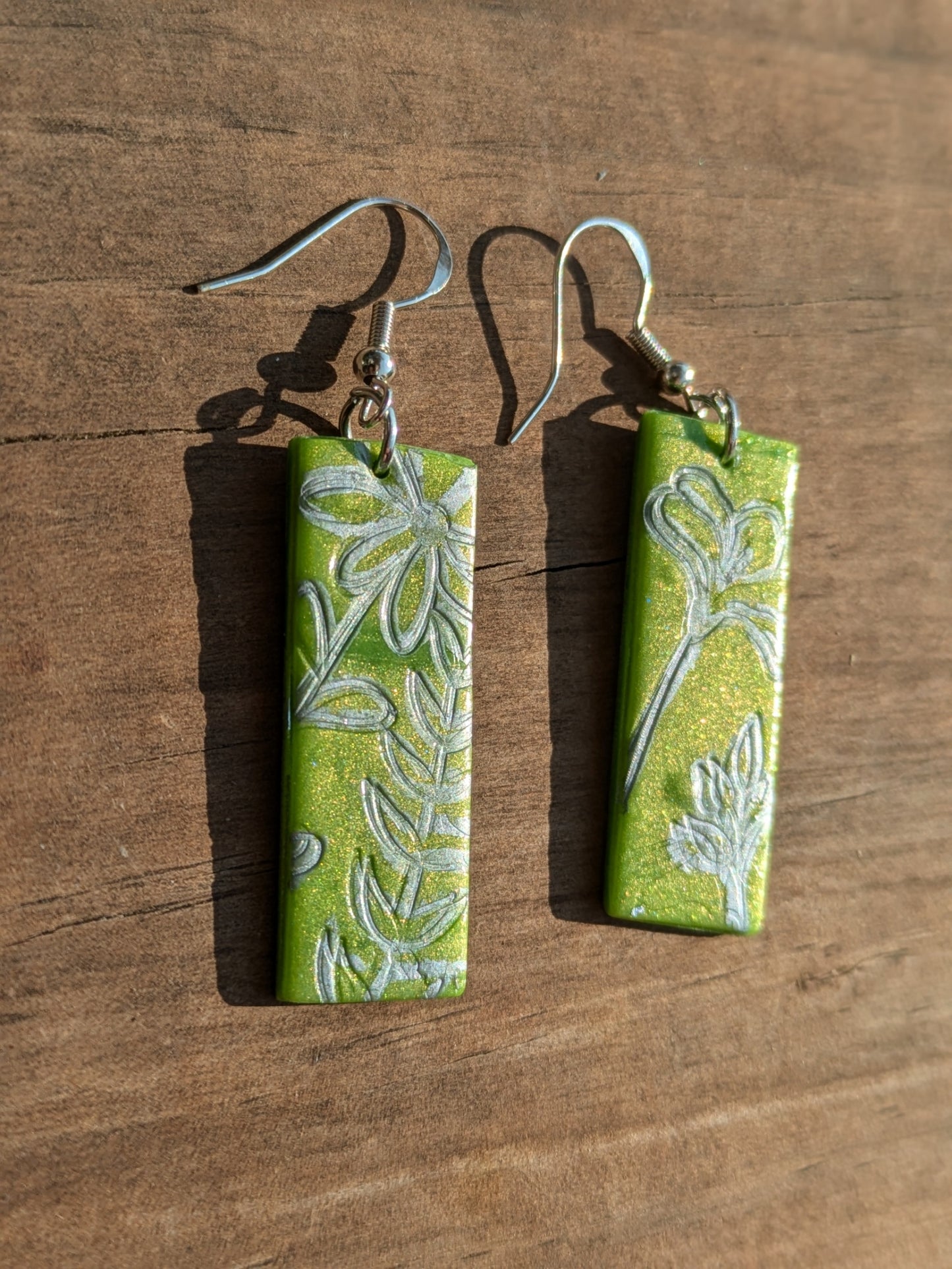 Summer Green Dangles