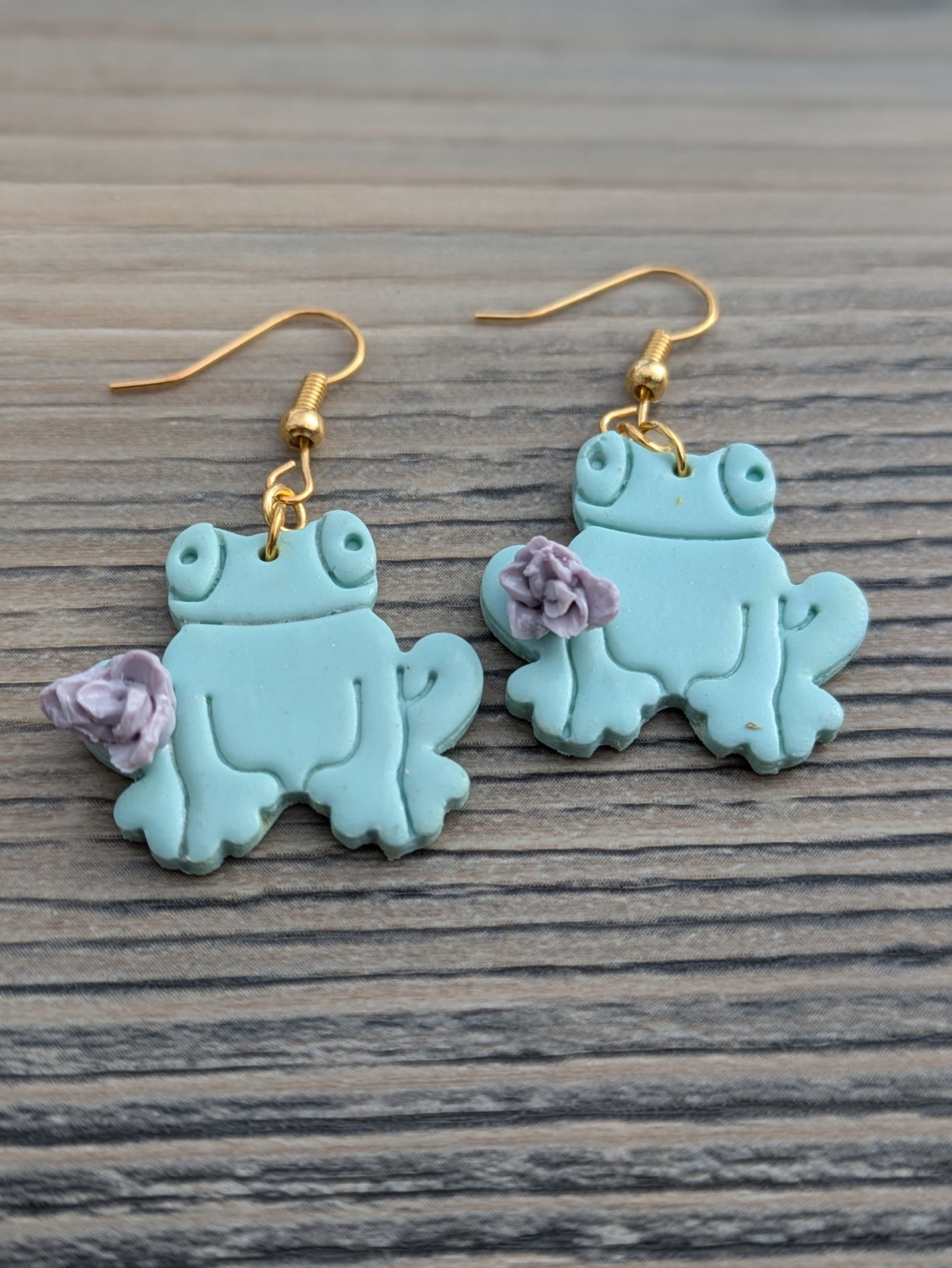 Aqua Floral Frogs