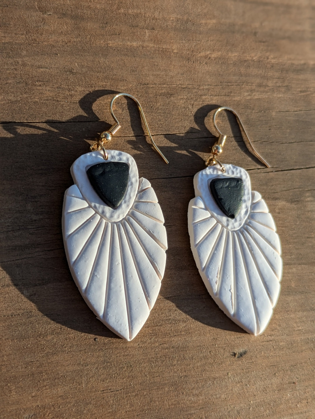 Arrowhead Dangles - White with Black