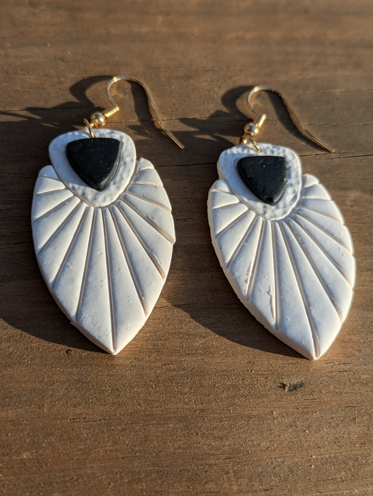 Arrowhead Dangles - White with Black