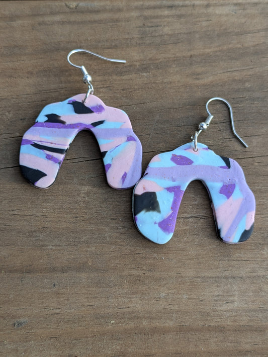 Multicolored Wavy Arch Dangles