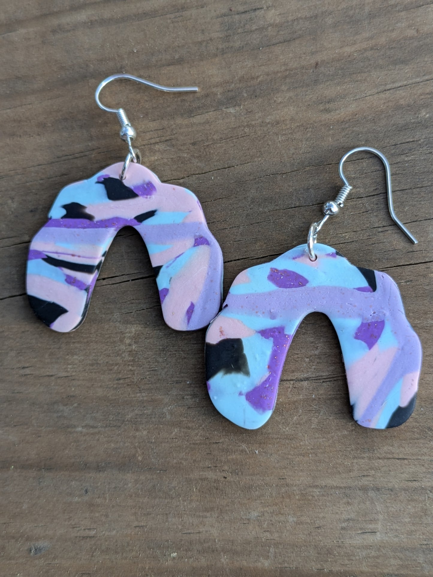 Multicolored Wavy Arch Dangles