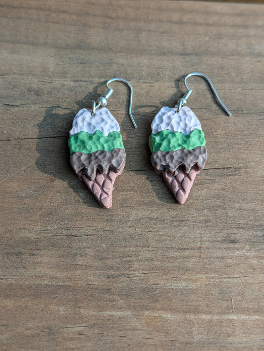 Triple Scoop Ice Cream Dangles