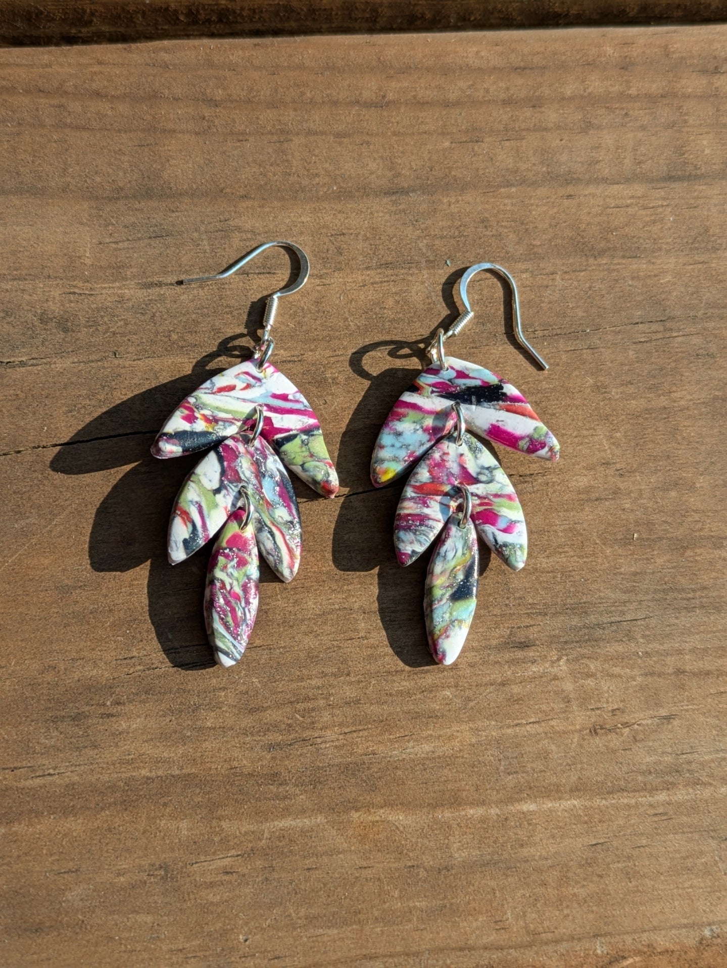 Tri-Level Dangles