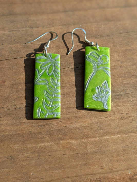 Summer Green Dangles